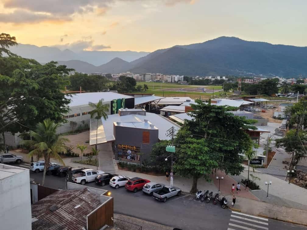 Agito E Sossego Na Rua Mais Charmosa De Ubatuba Pelo Google Eksteriør bilde