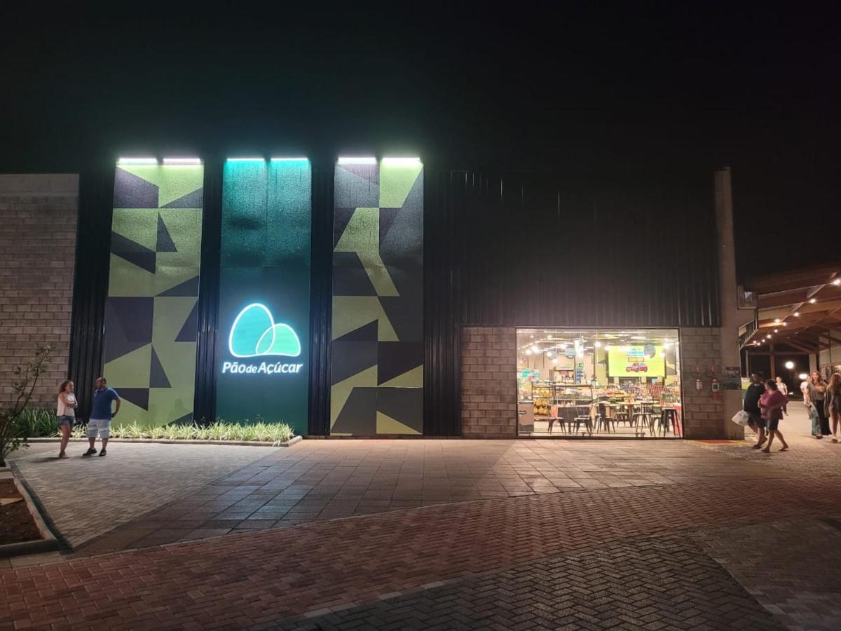 Agito E Sossego Na Rua Mais Charmosa De Ubatuba Pelo Google Eksteriør bilde